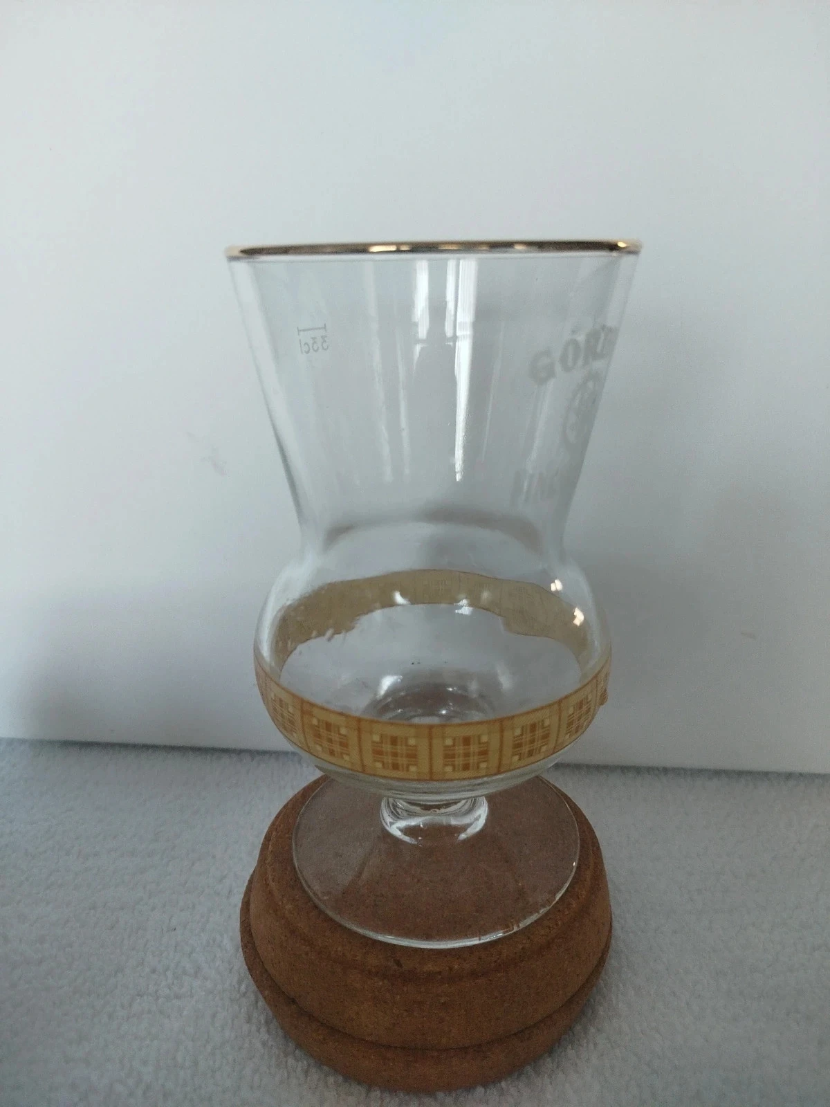 Gordon Finest Gold Beer Glass – photo 2